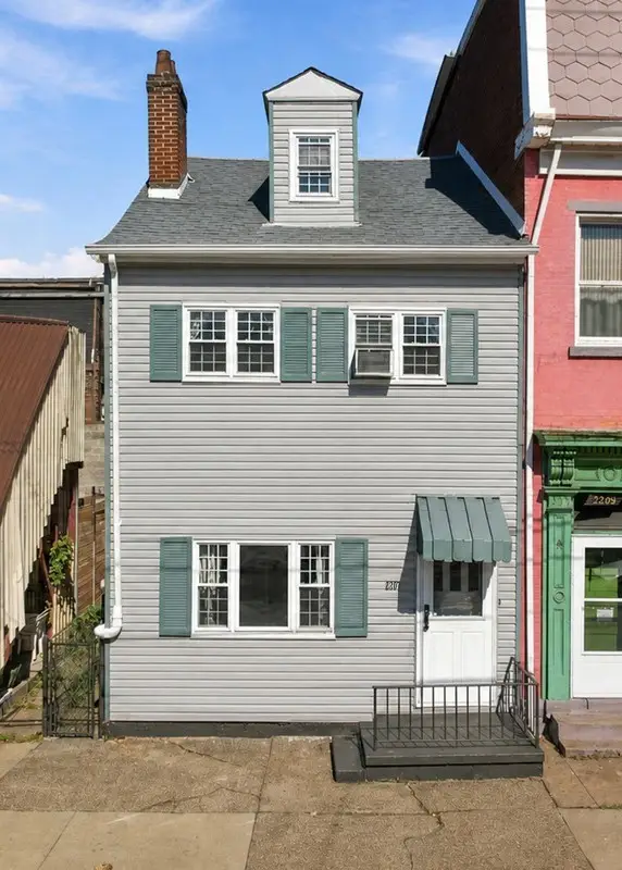 2207 Sarah Street, Pittsburgh, PA 15203