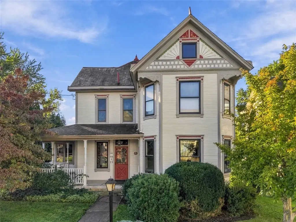 352 E New Castle Street, Zelienople, PA 16063 - #1