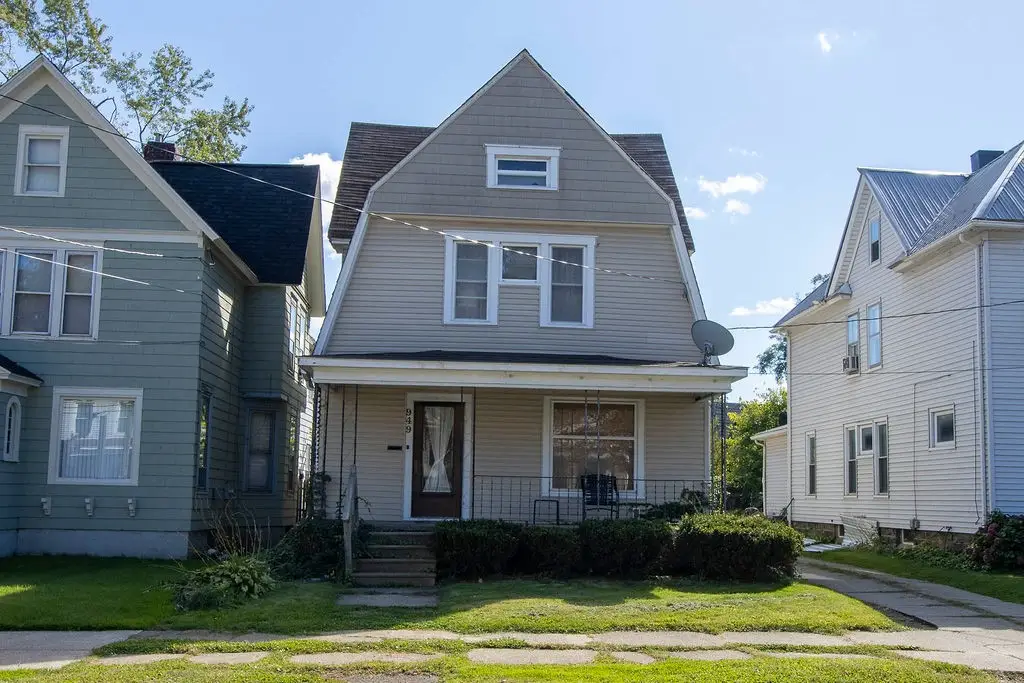 949 W 8th St, Erie, PA 16502 - #1