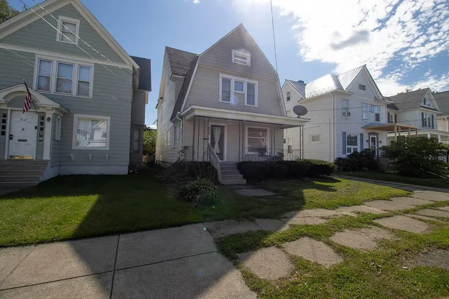 949 W 8th St, Erie, PA 16502 - #2