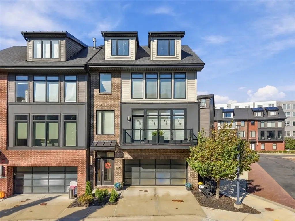 6447 Danielle St, Pittsburgh, PA 15206 - #1