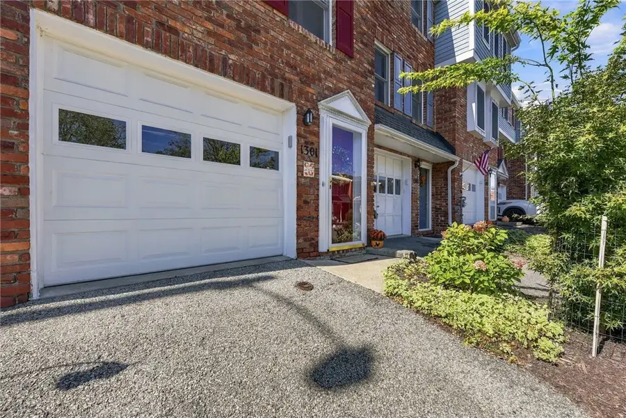 1301 Timberidge Dr, Bethel Park, PA 15102 - #2