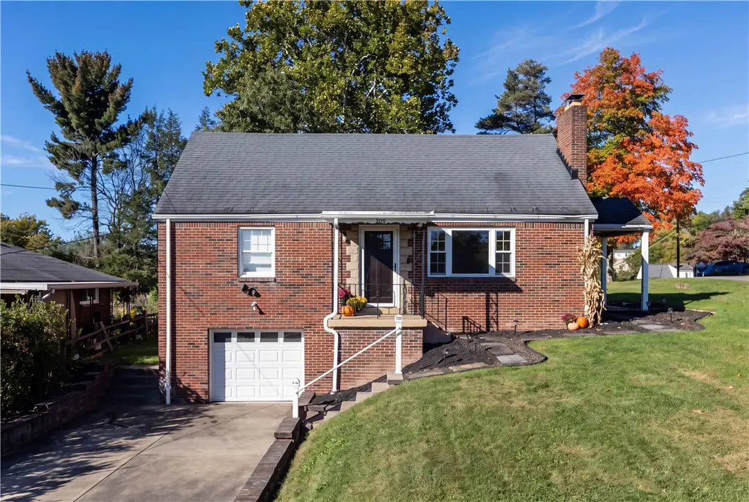 200 Clutter St, Canonsburg, PA 15317 - #1