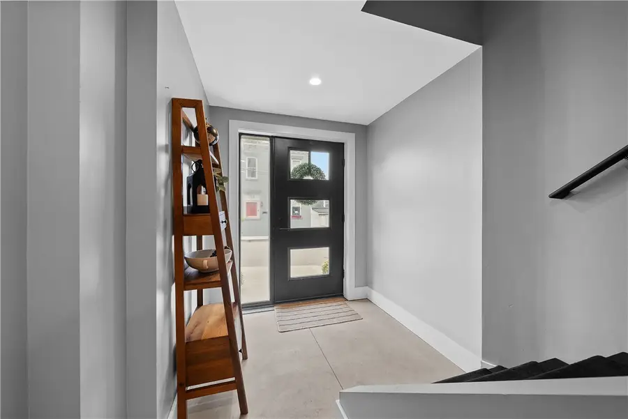 240 E Jefferson, Pittsburgh, PA 15212 - #3