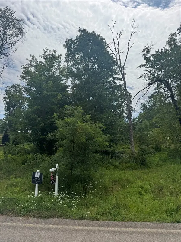 (Lot 38) 142 Lynwood Drive, Evans City, PA 16033