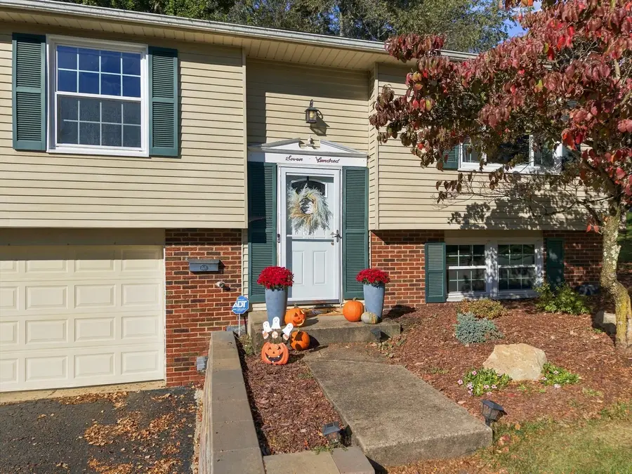 700 Fruitwood Drive, Bethel Park, PA 15102 - #2