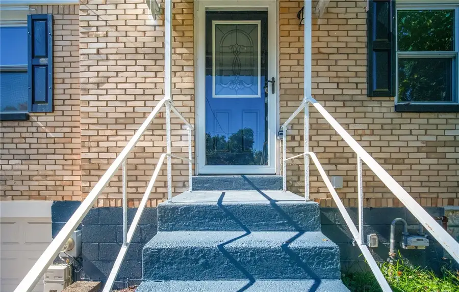 418 Pennwood Dr, Pittsburgh, PA 15235 - #2