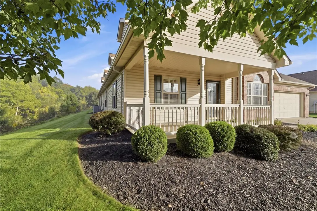 355 Allandale Dr, Bethel Park, PA 15102 - #1