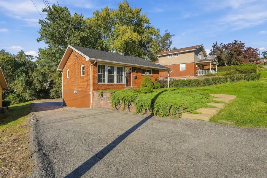 215 Dunbar Drive, Pittsburgh, PA 15235 - #2
