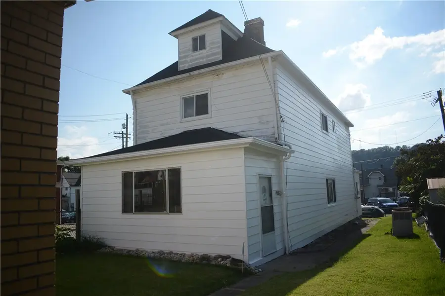1502 5th Ave, New Kensington, PA 15068 - #2