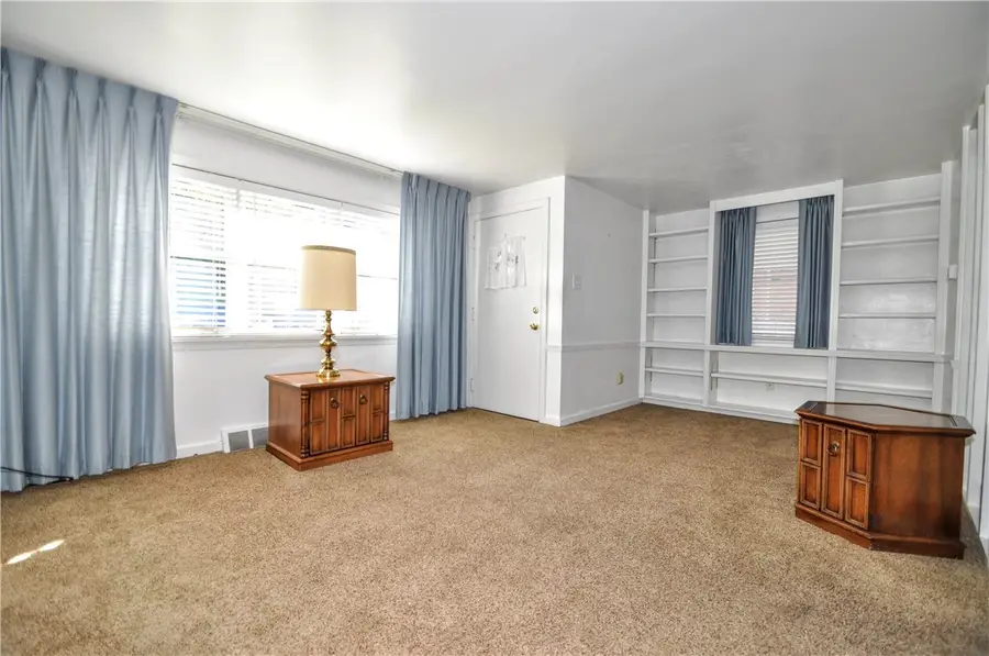 1111 Woodland Ave, McKeesport, PA 15133 - #3