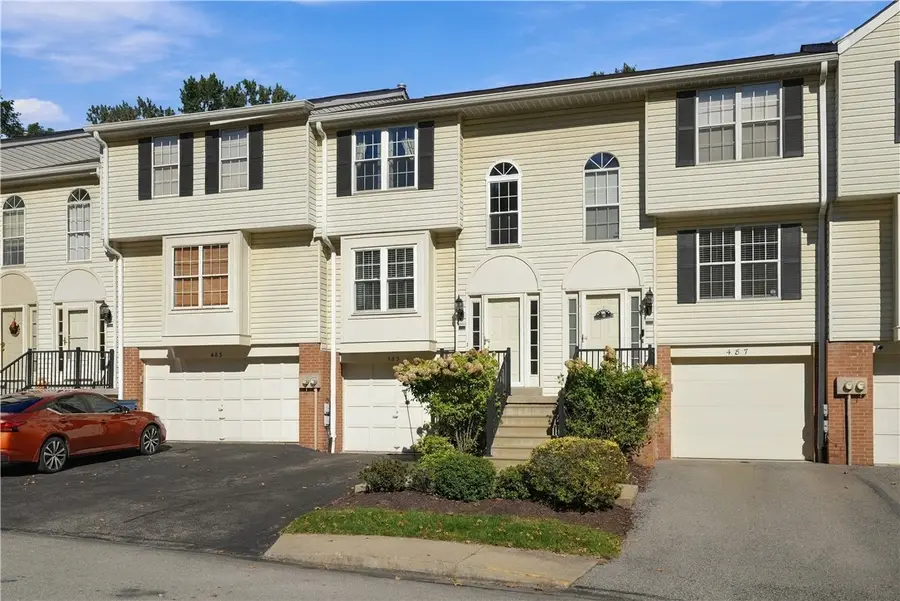 485 Shadywood Dr, Pittsburgh, PA 15235 - #2