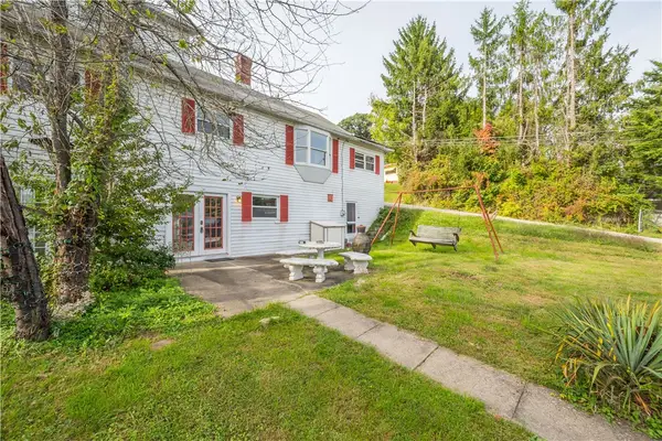 109 Saulters Ave, Bentleyville, PA 15314