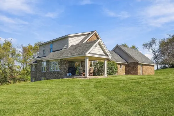 160 S Benbrook Rd, Butler, PA 16001