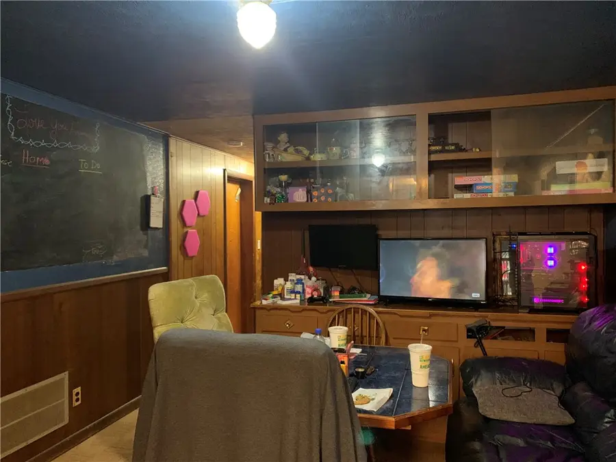 122 Mill Run Rd, Normalville, PA 15469 - #3