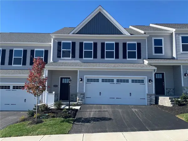 1013 Darcy Drive, Valencia, PA 16059