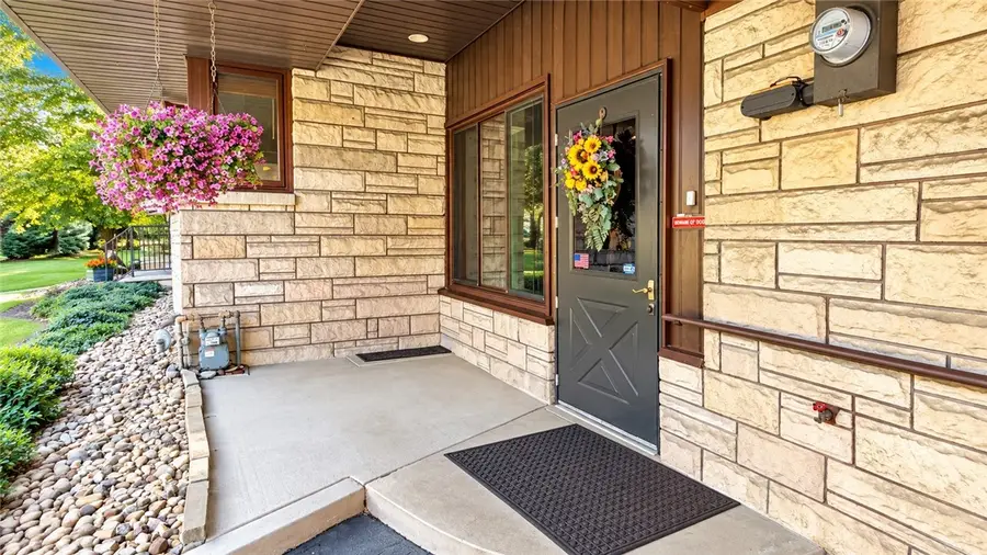 7287 Vine St, Enon Valley, PA 16120 - #3