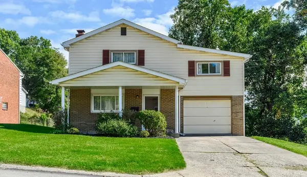 105 Opal Ct, Natrona Heights, PA 15065