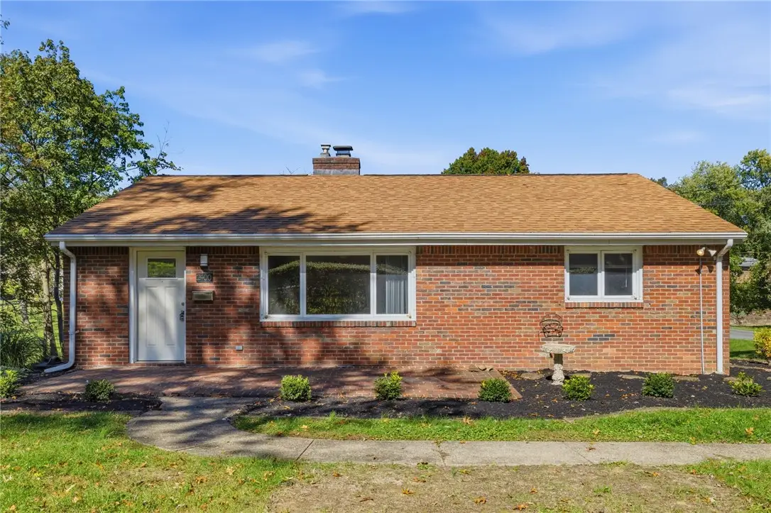 2400 Milford Dr, Bethel Park, PA 15102 - #1
