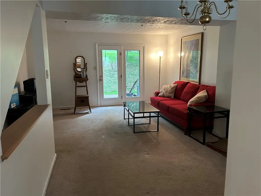 1341 Meadowbrook Dr, Canonsburg, PA 15317 - #3