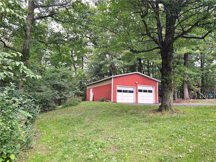955 Eastwood Rd, Beaver Falls, PA 15010 - #3