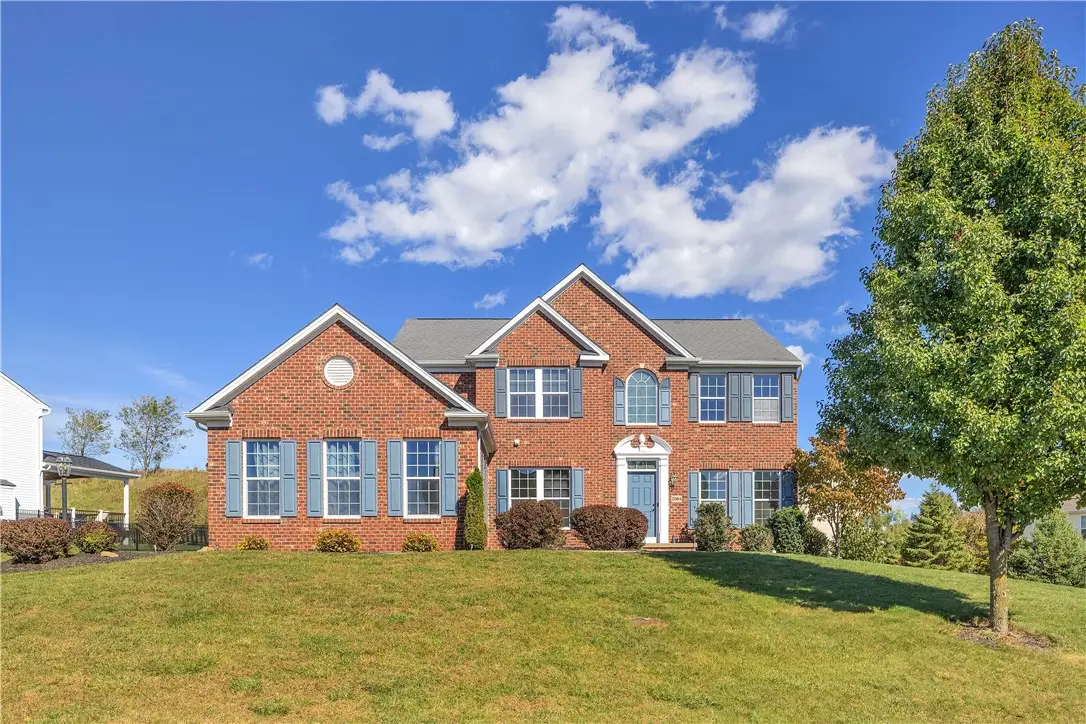 2084 Majestic Dr, Canonsburg, PA 15317 - #1