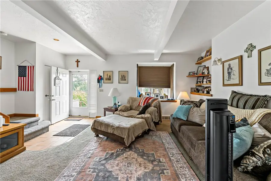 1815 Waite St, Pittsburgh, PA 15210 - #2