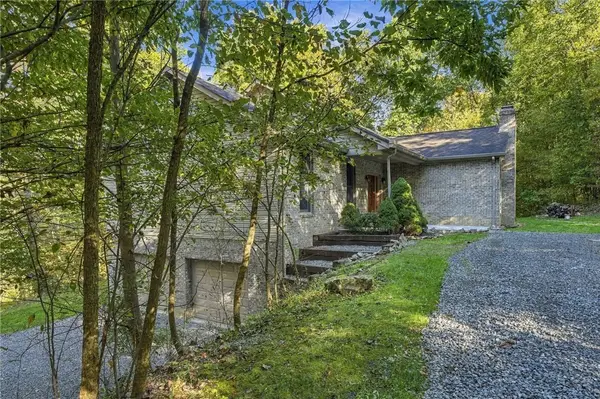772 Yellow Creek Rd, Prospect, PA 16052