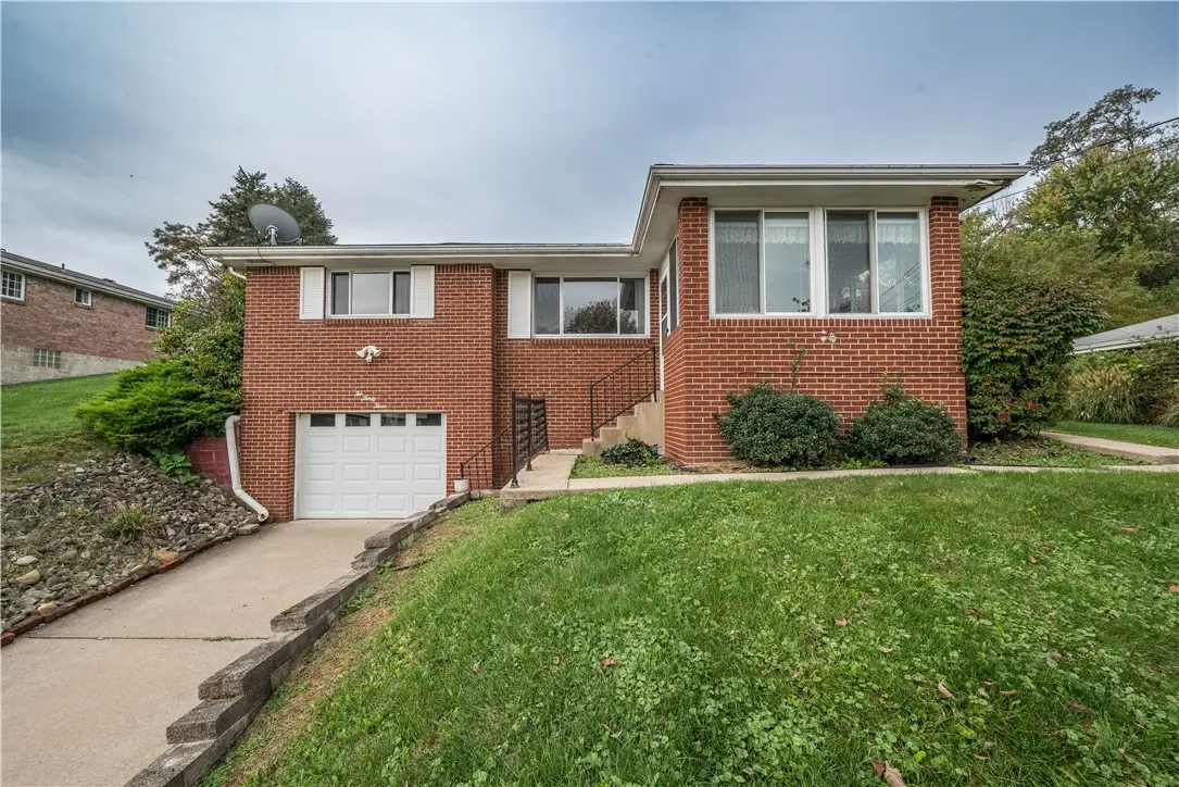 233 Dennis St, Elizabeth, PA 15037 - #1