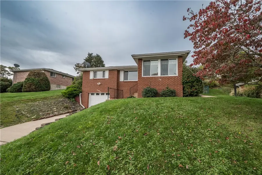233 Dennis St, Elizabeth, PA 15037 - #3