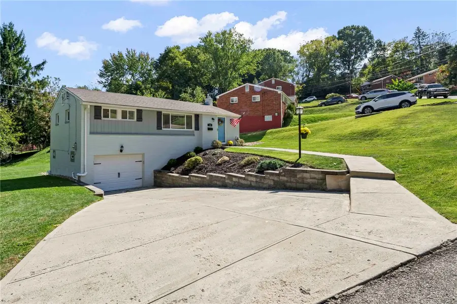 128 Winifred Dr, Pittsburgh, PA 15236 - #3