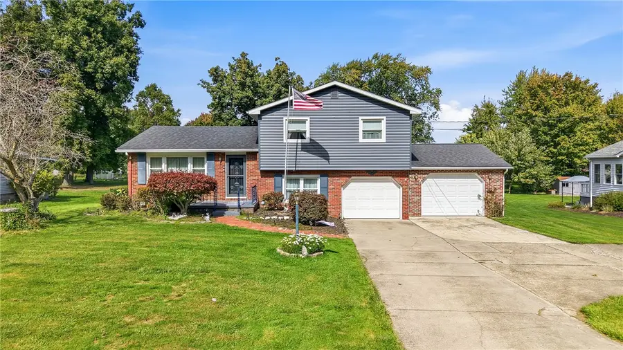 5805 Daniel Drive, Hermitage, PA 16148 - #2