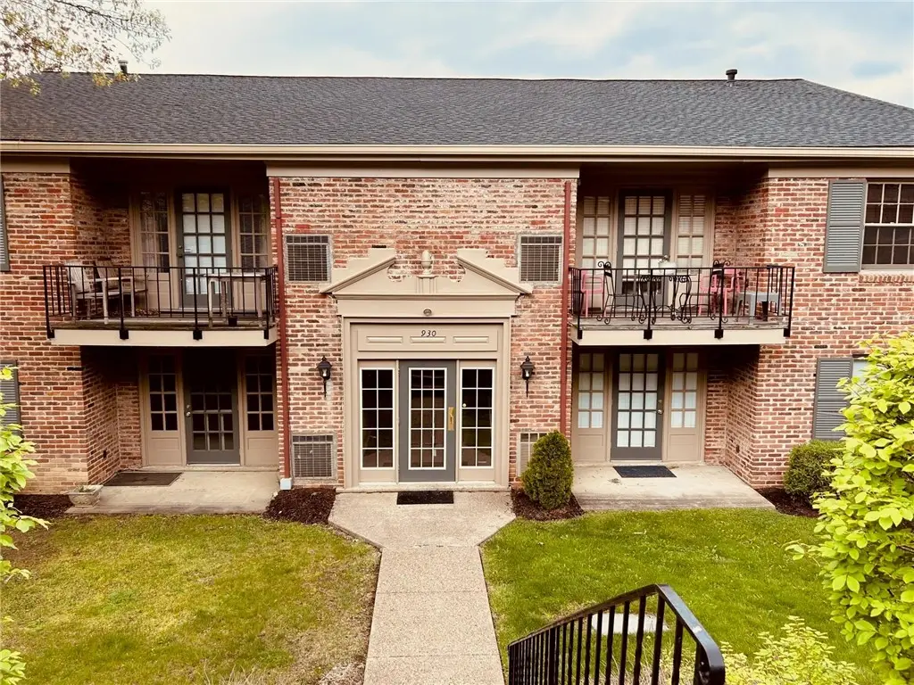 930 Margarite Dr #K, Pittsburgh, PA 15216 - #1