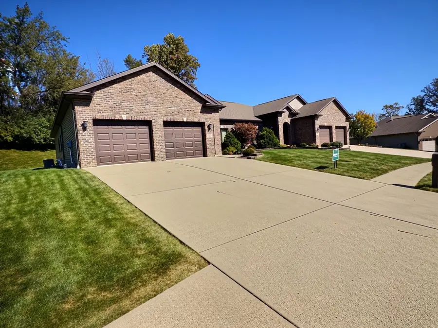 1213 Bedford Road, Irwin, PA 15642 - #2