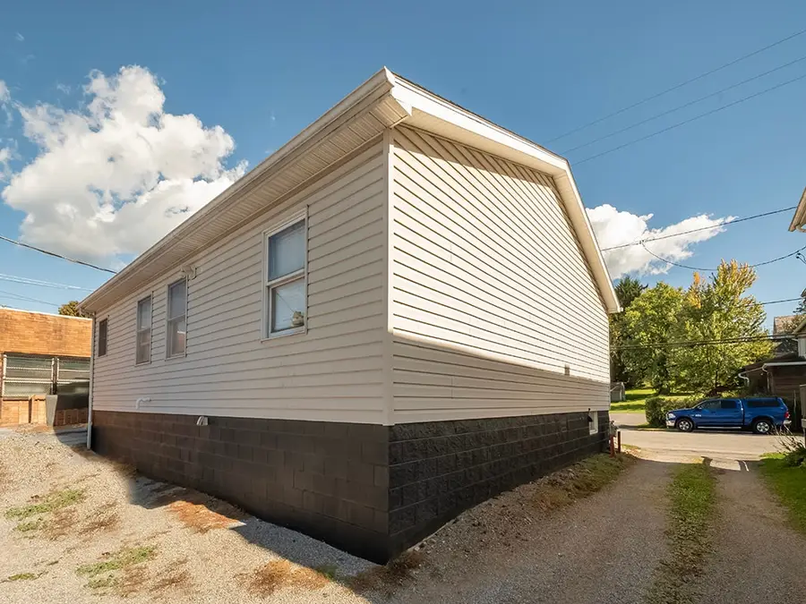 136 S Jackson St S, Evans City, PA 16033 - #3