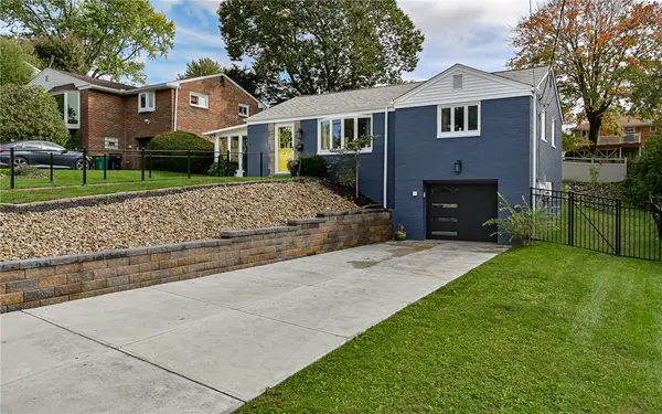 225 Rolling Dr, Pittsburgh, PA 15229