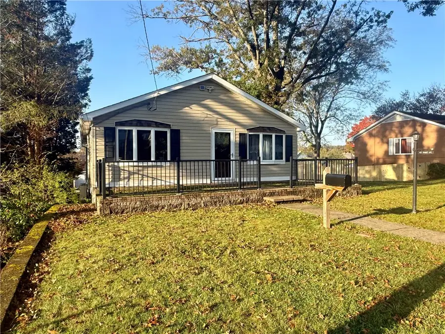 413 Summit Ave, Ligonier, PA 15658 - #2