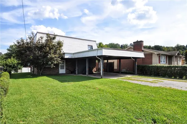 207 Scott St, Charleroi, PA 15022