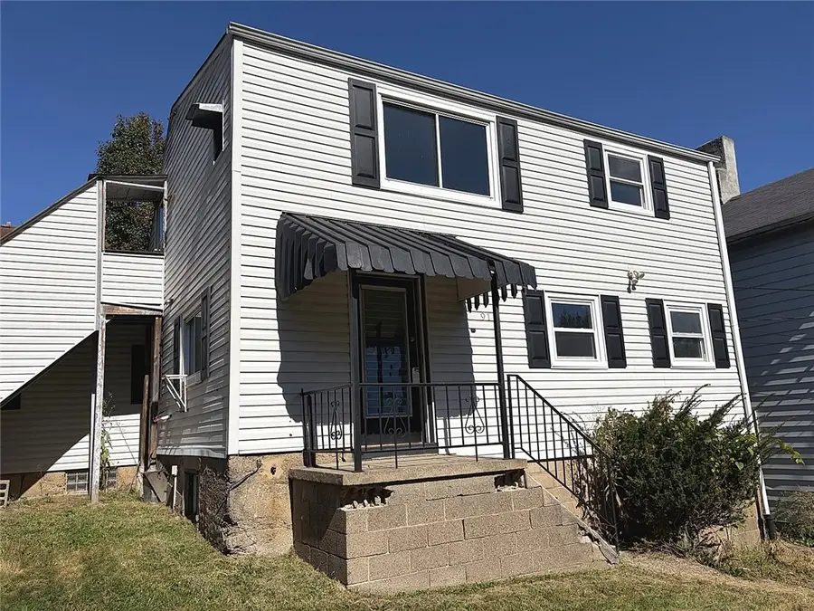 912 Hillsboro St, Pittsburgh, PA 15204 - #2