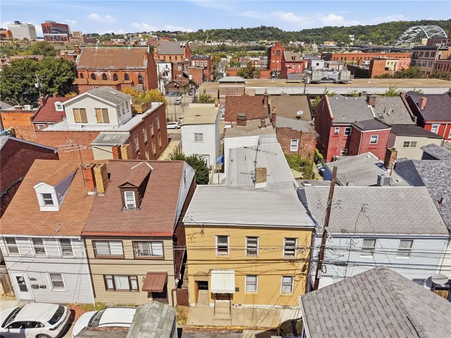 1917 Larkins Way, Pittsburgh, PA 15203 - #2