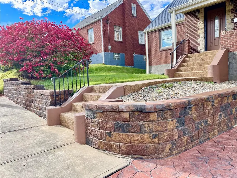 218 Mifflin St, Homestead, PA 15120 - #3