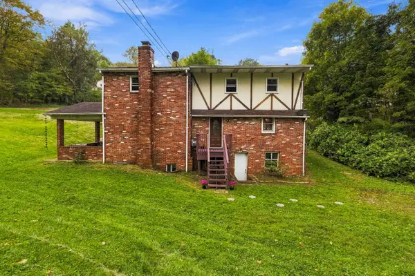 157 Wallace Drive, Monroeville, PA 15146