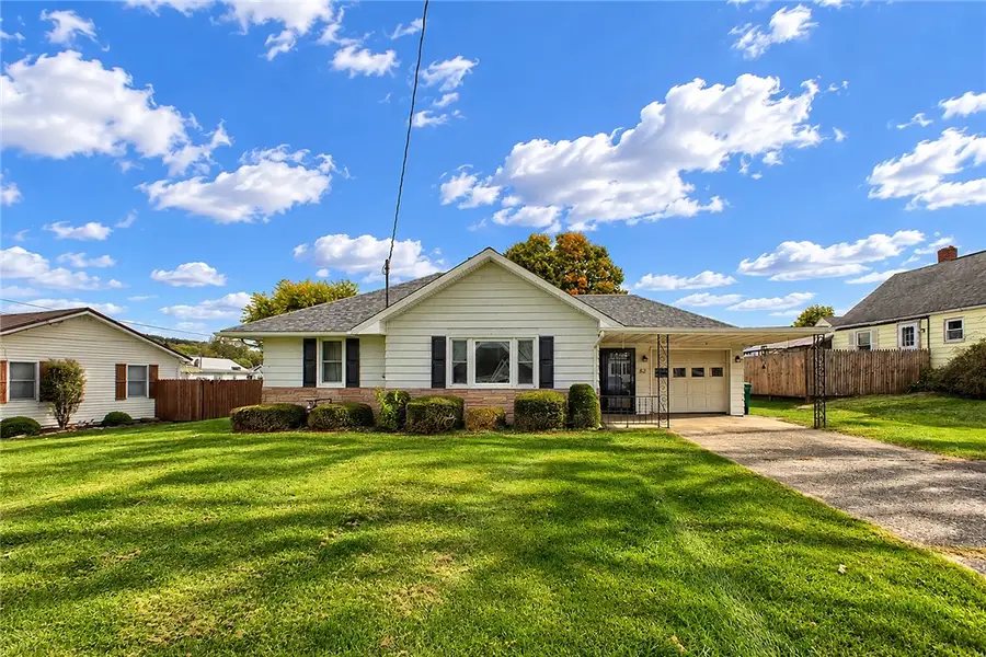 82 Center St, Homer City, PA 15748 - #2