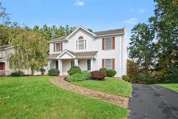 324 Haldeman Dr, Cranberry Twp, PA 16066