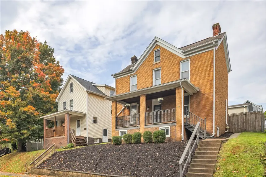 754 Sidney St., Southwest Greensburg, PA 15601 - #3