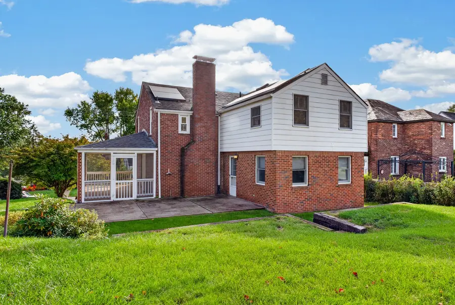 433 Old Farm Road, Pittsburgh, PA 15228 - #2