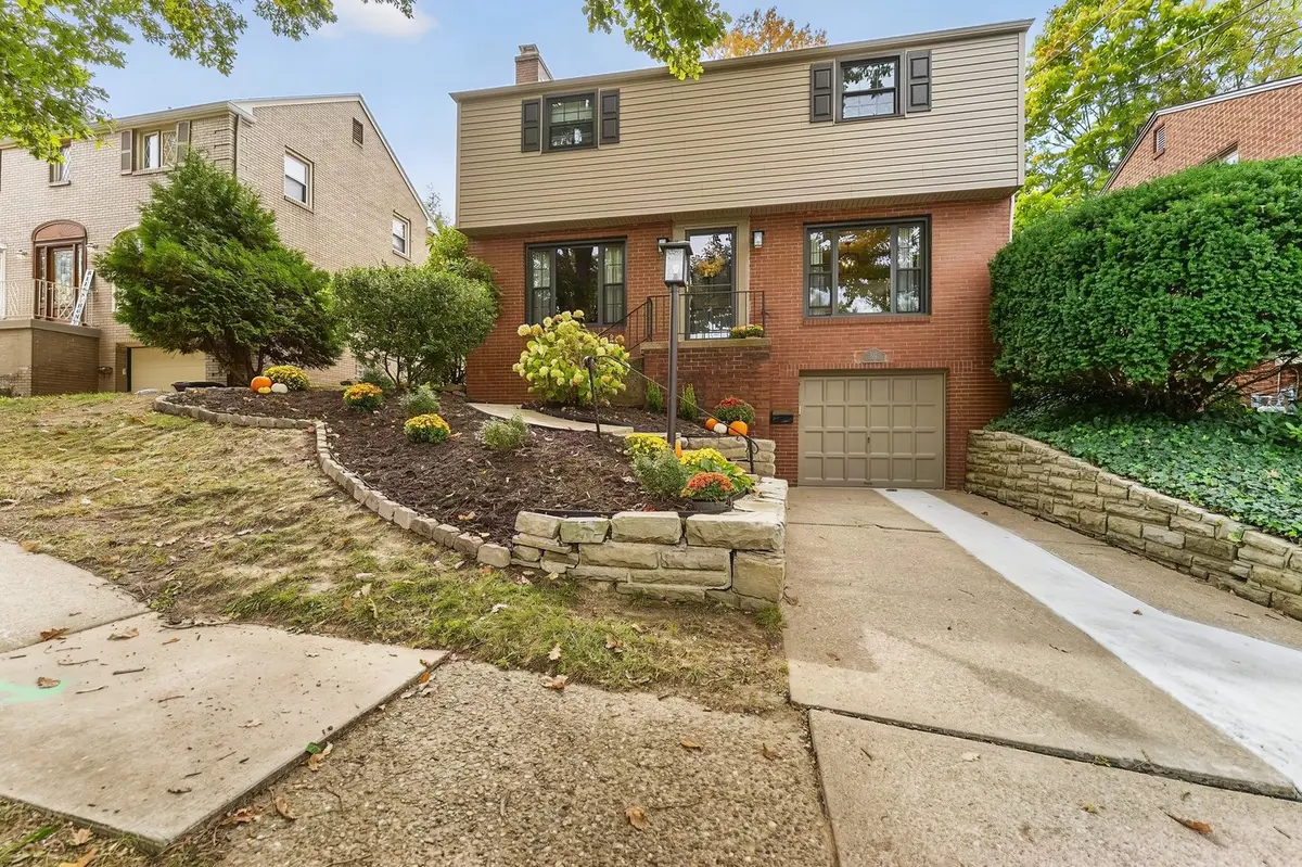 932 Country Club Drive, Mount Lebanon, PA 15228 - #1
