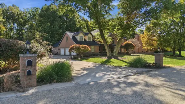 975 Brandywine Drive, Hermitage, PA 16148
