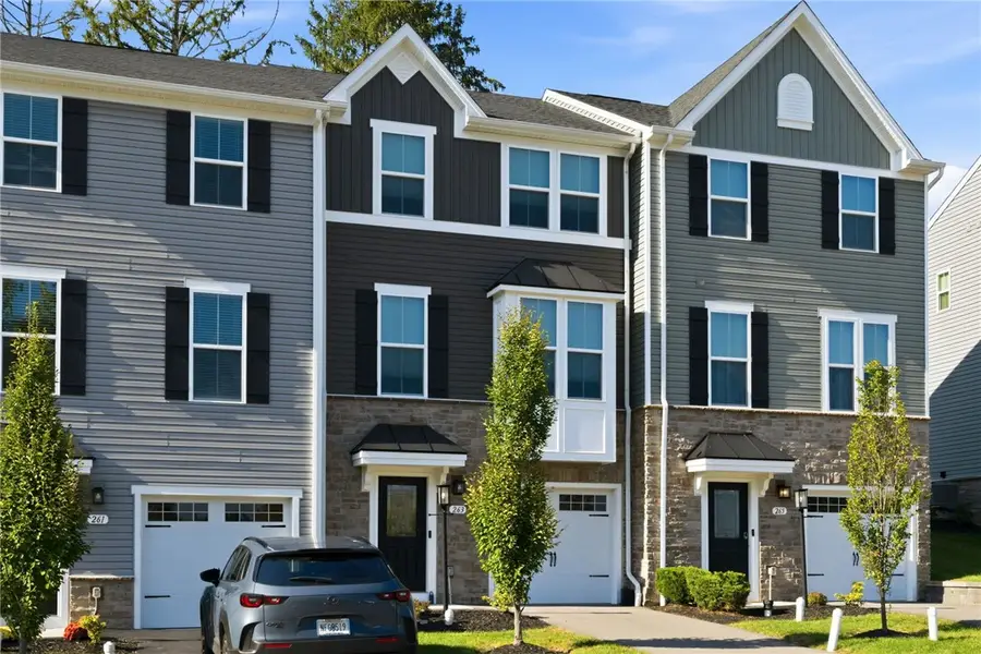 263 Chesna Drive, Pittsburgh, PA 15234 - #2