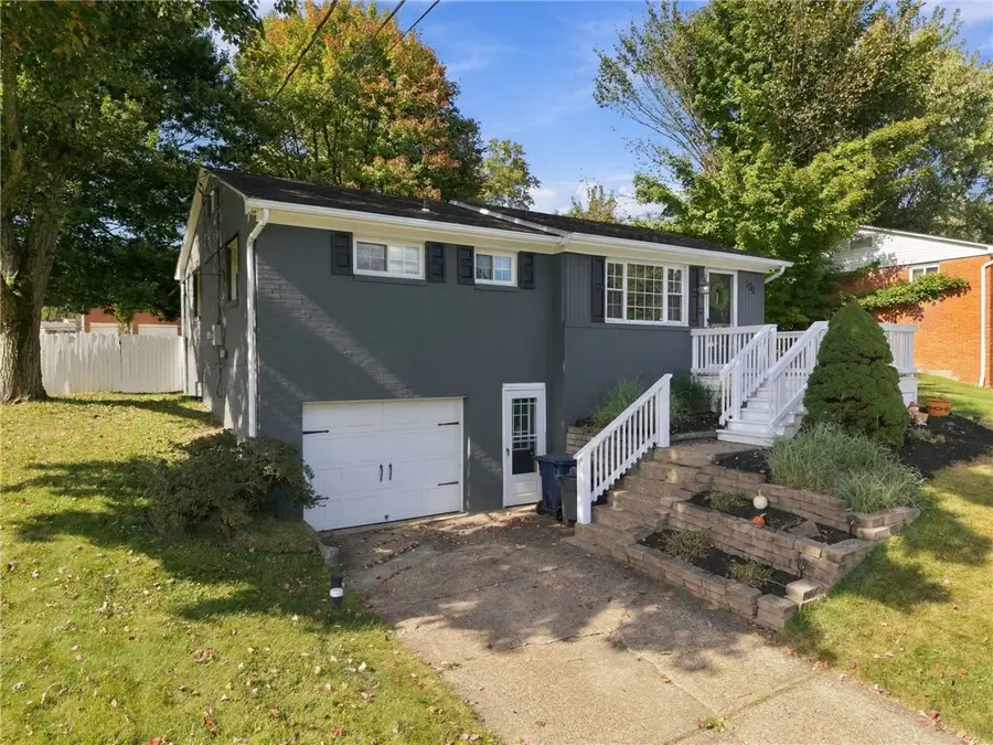 122 Sunrise Drive, Irwin, PA 15642 - #2